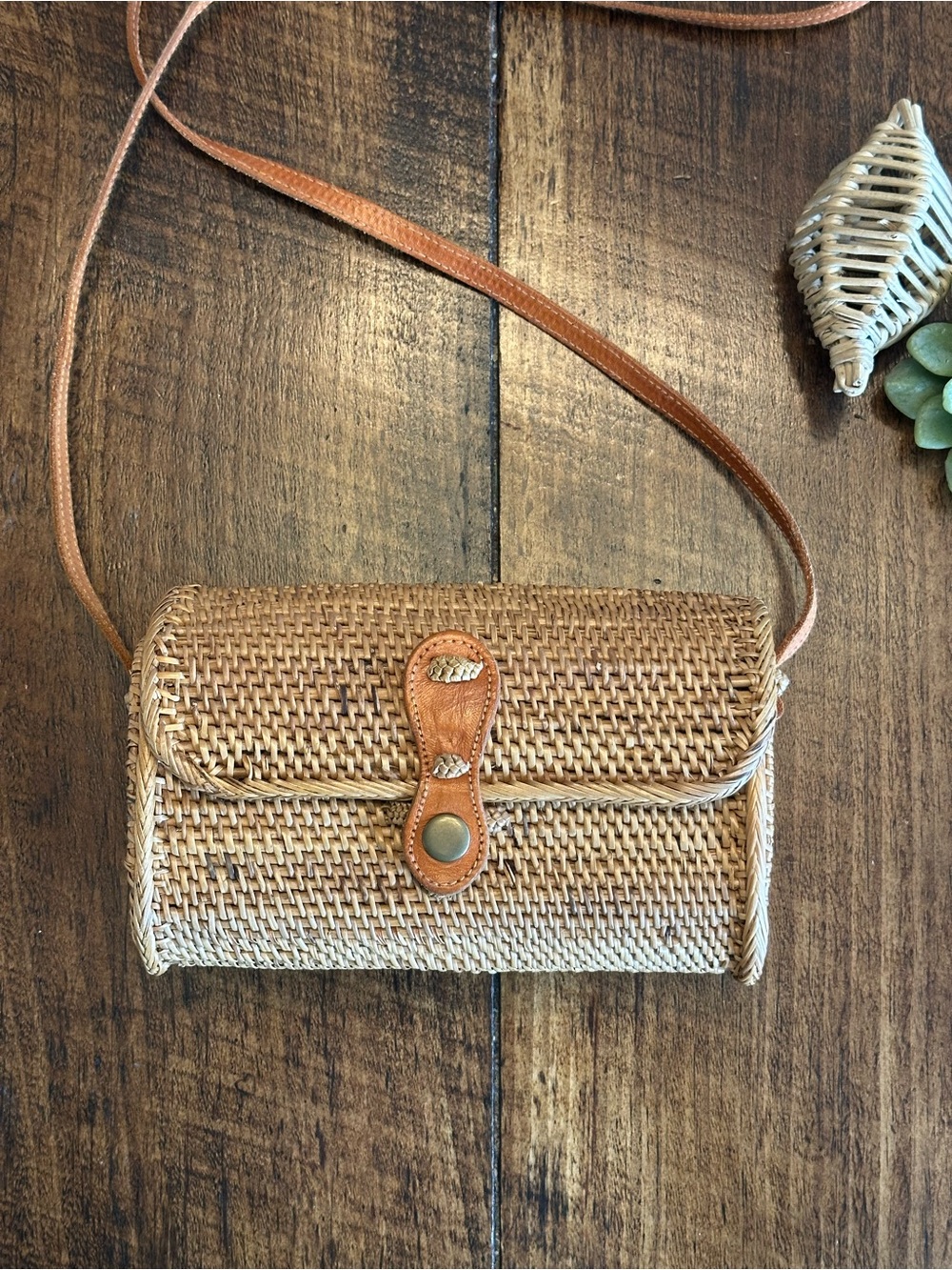 Amerii | Woven Rattan Wicker Crossbody Bag Boho Purse